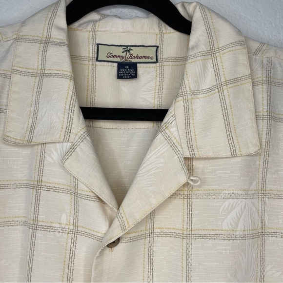 Tommy Bahama Pale Yellow 100% Silk Mens Tropical Button Down Palm Tree Shirt - Picture 2 of 10